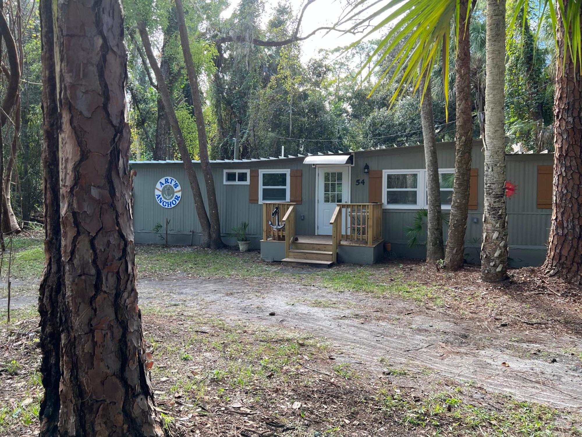 Nature Coast Inn & Cottages Inglis Экстерьер фото